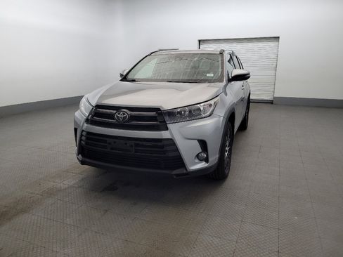 Used 2018 Toyota Highlander SE AWD/4WD image 15