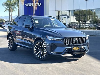 New 2026 Volvo XC60 B5 Ultra w/ Climate Package PRO