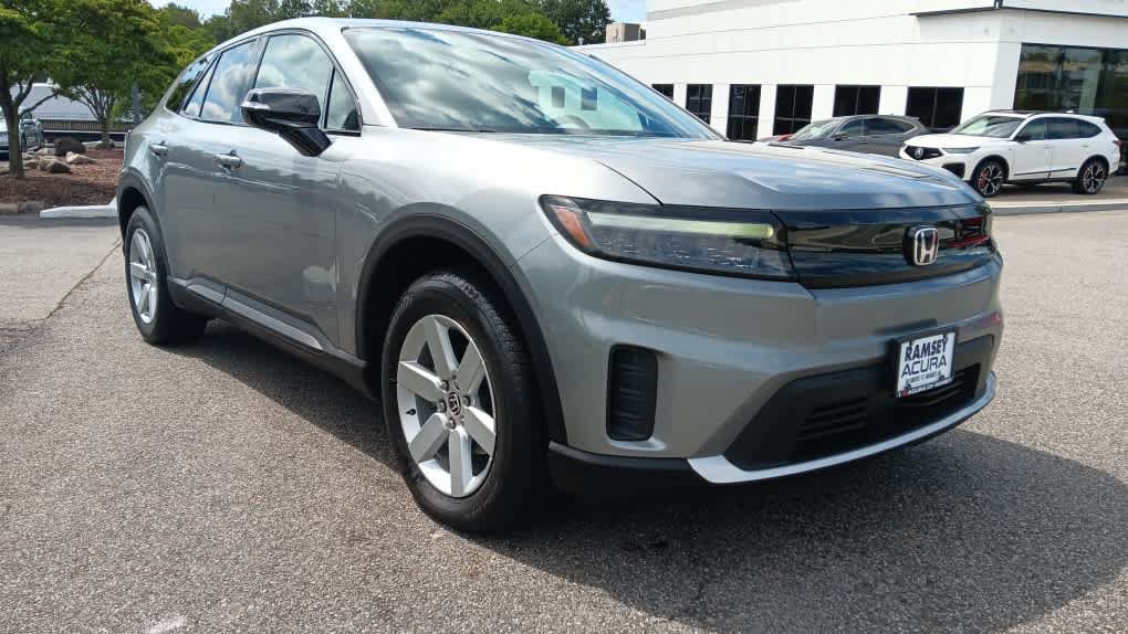Used 2024 Honda Prologue EX image 2