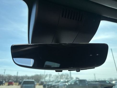 Used 2024 GMC Sierra 2500 AT4 w/ Technology Package image 36