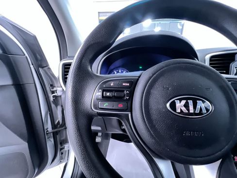 Used 2019 Kia Sportage LX FWD image 20