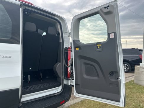 Used 2024 Ford Transit 350 XLT RWD image 20