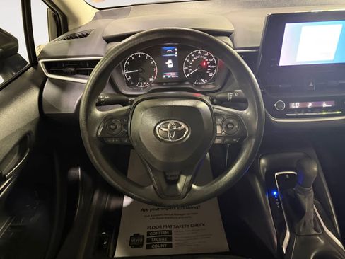 Used 2023 Toyota Corolla LE image 16