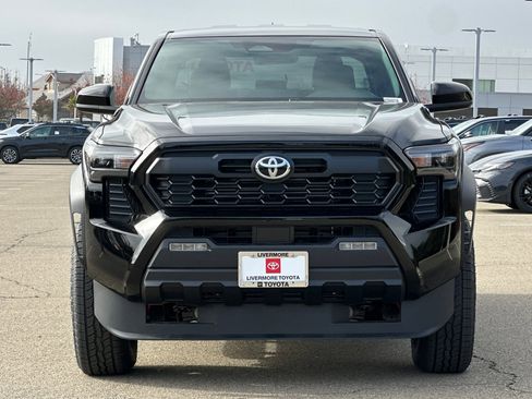 New 2025 Toyota Tacoma TRD Off-Road image 8