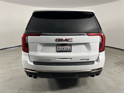Used 2025 GMC Yukon AT4 Ultimate AWD/4WD image 7