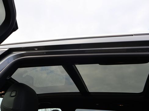 Certified 2025 Mercedes-Benz GLS 450 4MATIC image 15