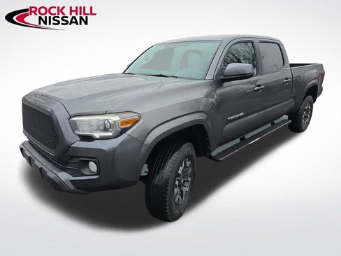 Used 2016 Toyota Tacoma SR5 image 9