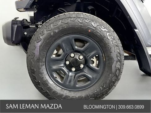 Used 2024 Jeep Gladiator Sport image 28
