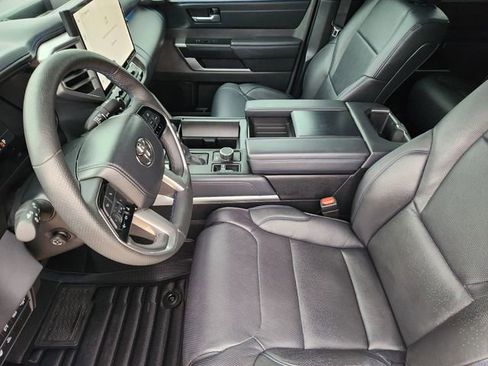 Used 2024 Toyota Tundra Platinum AWD/4WD image 12