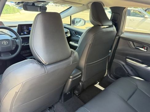 Used 2026 Toyota Prius FWD image 24