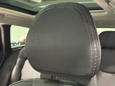 Used 2018 Volvo V90 T6 Cross Country w/ Convenience Package AWD/4WD image 18