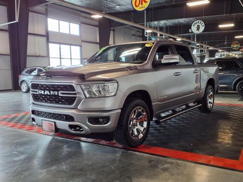 Used 2022 RAM 1500 Big Horn AWD/4WD image 3