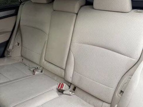 Used 2017 Subaru Outback 2.5i Premium image 20