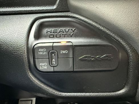 Used 2019 RAM 2500 Big Horn AWD/4WD image 18