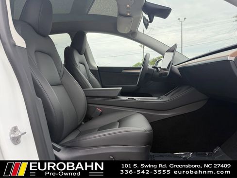 Used 2023 Tesla Model Y Long Range AWD/4WD image 18