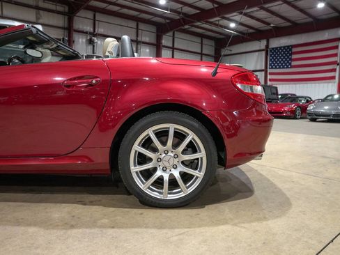 Used 2005 Mercedes-Benz SLK 350 image 5