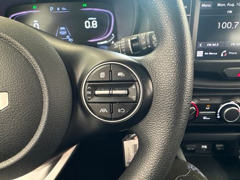 Used 2024 Kia Soul LX w/ Option Group 015 FWD image 19