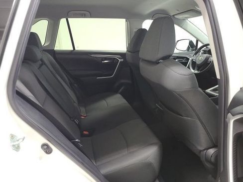 Used 2023 Toyota RAV4 XLE AWD/4WD image 15