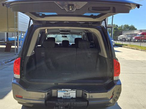 Used 2011 Nissan Armada SV image 12