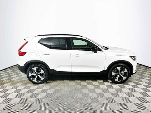 New 2026 Volvo XC40 B5 Plus w/ Protection Package Premier image 8
