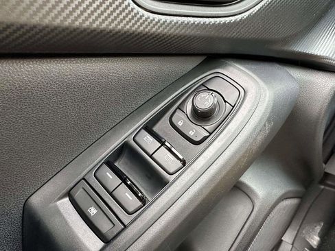 Certified 2025 Subaru Crosstrek 2.0i Premium image 32