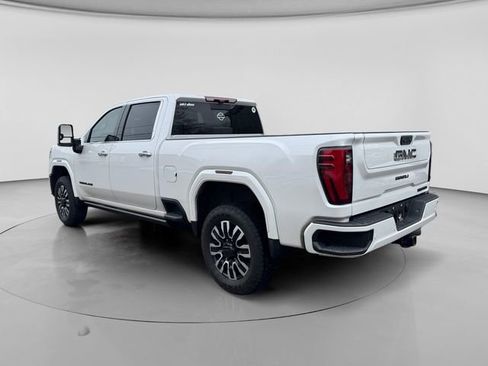 Used 2024 GMC Sierra 2500 Denali Ultimate image 4