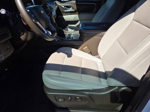 Used 2024 Chevrolet Tahoe LT w/ LT Signature Plus Package AWD/4WD image 14