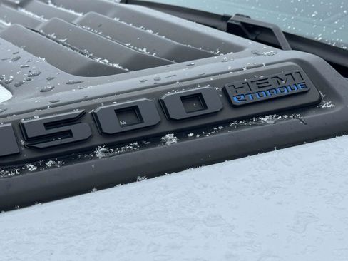 Used 2023 RAM 1500 Laramie image 10