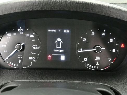 Used 2025 RAM ProMaster 2500 w/ Convenience Group image 15