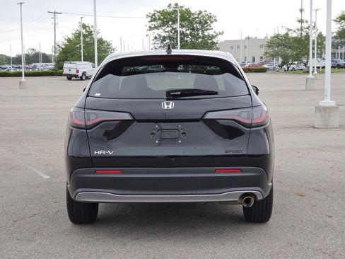 Used 2025 Honda HR-V Sport image 18