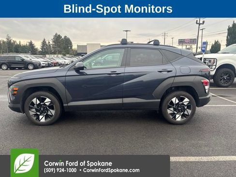 Used 2024 Hyundai Kona SEL AWD/4WD image 2