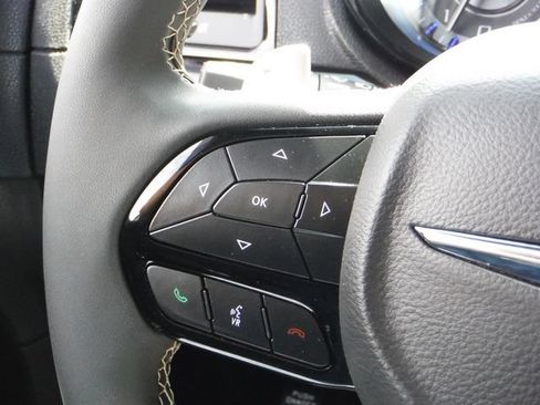 Certified 2022 Chrysler 300 S w/ Comfort Group RWD image 44