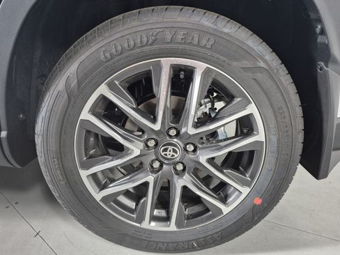 New 2026 Toyota Corolla Cross XLE AWD/4WD image 11