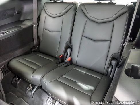 Certified 2023 Cadillac XT6 Premium Luxury image 12