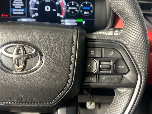 Used 2025 Toyota Sequoia TRD Pro AWD/4WD image 19