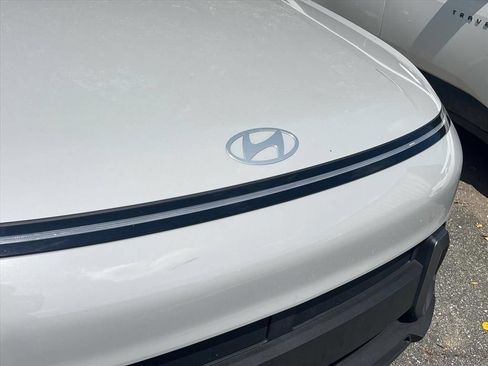 Used 2025 Hyundai Kona SEL AWD/4WD image 6