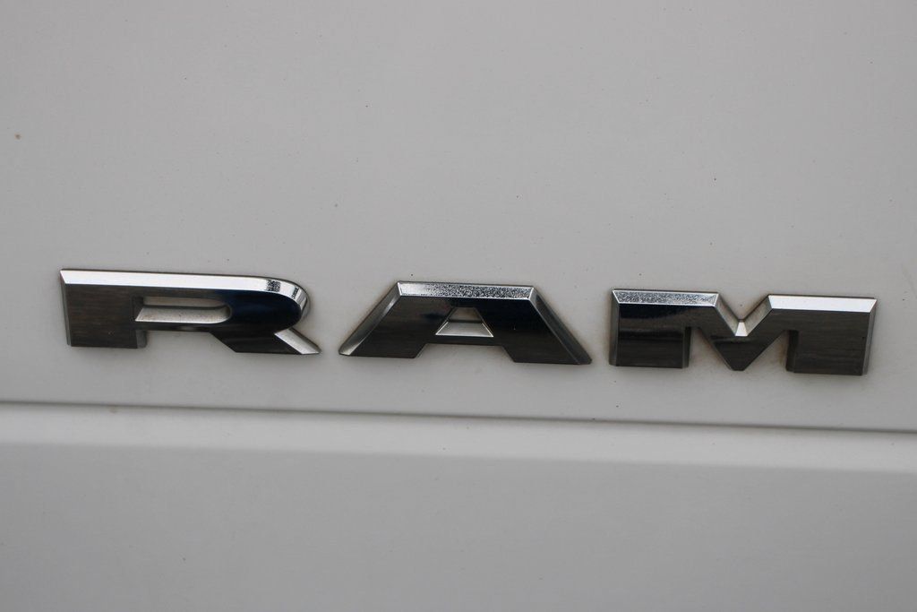 Used 2020 RAM 5500 Tradesman w/ Ambulance Prep Group RWD image 41