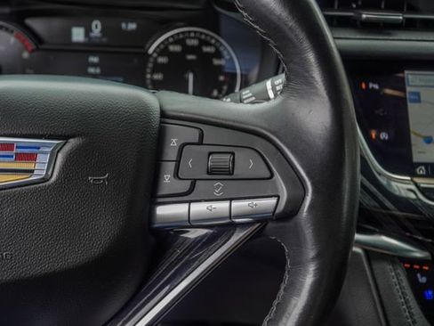 Used 2024 Cadillac XT6 Premium Luxury FWD image 31