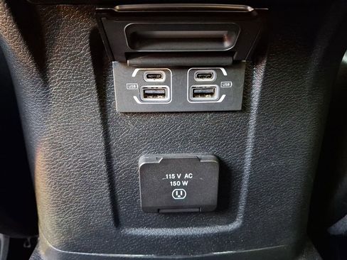 Used 2024 Jeep Wrangler Unlimited Rubicon 4xe AWD/4WD image 11