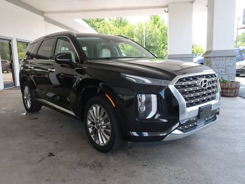 Used 2020 Hyundai Palisade Limited FWD image 3