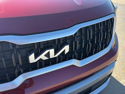 Used 2023 Kia Telluride EX FWD image 29