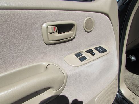 Used 2000 Toyota Tundra SR5 RWD image 16
