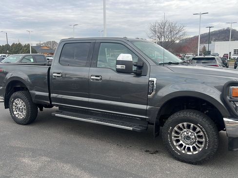 Used 2020 Ford F350 XLT w/ XLT Premium Package image 3