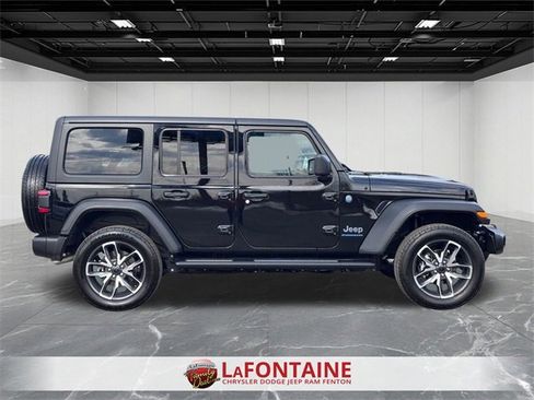 Used 2025 Jeep Wrangler Unlimited Sport S 4xe w/ Convenience Group image 6