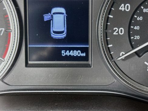Used 2020 Hyundai Santa Fe SE FWD image 16