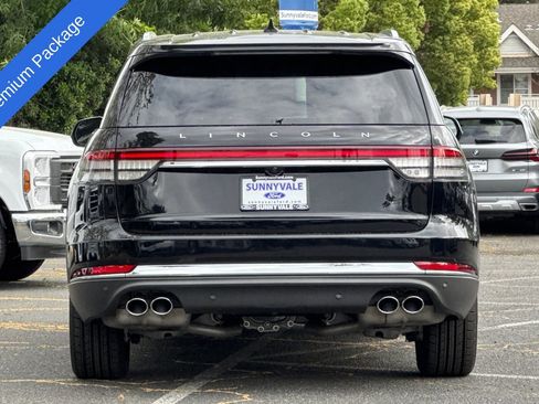 Used 2023 Lincoln Aviator 2WD w/ Premium Package image 5