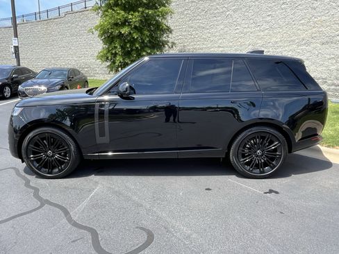 Certified 2023 Land Rover Range Rover SE AWD/4WD image 4