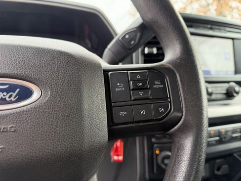 Used 2022 Ford F150 XLT w/ Trailer Tow Package image 16