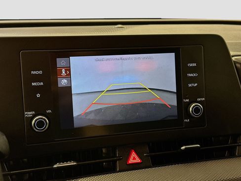 Used 2025 Kia Sportage LX image 22