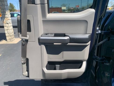 Used 2018 Ford F150 XLT image 19